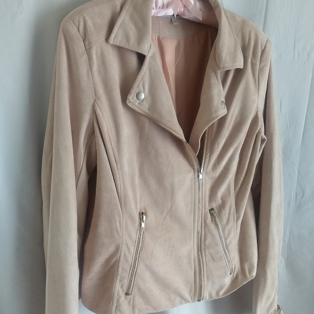 CHARLOTTE RUSSE SOFT PINK FAUX SUEDE MOTO JACKET L